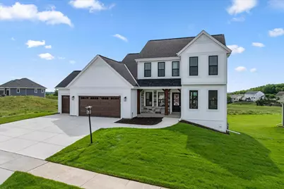 805  Viewpoint Ave, Waukesha, WI 53188 - Photo 1
