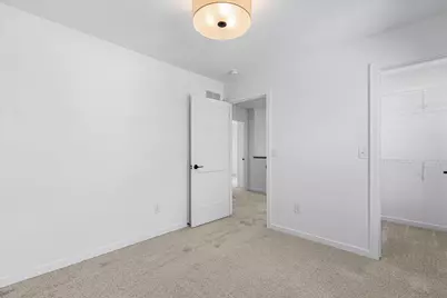 805  Viewpoint Ave, Waukesha, WI 53188 - Photo 27