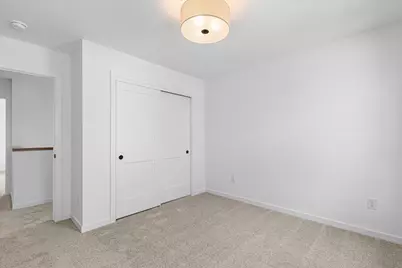 805  Viewpoint Ave, Waukesha, WI 53188 - Photo 25