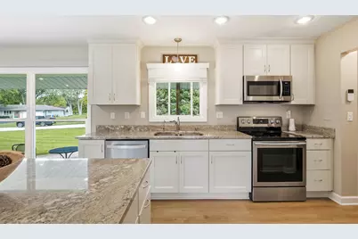 14465  Lindsay Dr, Brookfield, WI 53005 - Photo 19