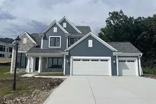 114 Retzer Vw Ct, Waukesha, WI 53188 - Photo 1