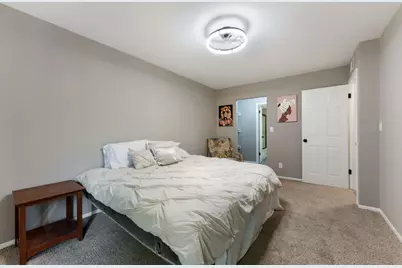 8617 N Servite Dr #206, Milwaukee, WI 53223 - Photo 11