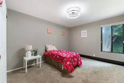 8617 N Servite Dr #206, Milwaukee, WI 53223 - Photo 9