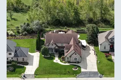 11011 W Meadowcreek Dr, Milwaukee, WI 53224 - Photo 3