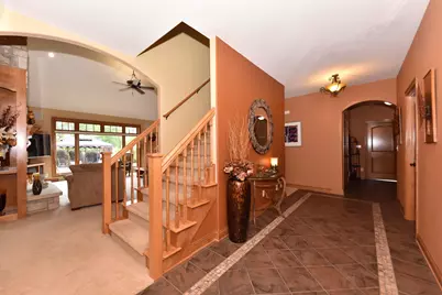 11011 W Meadowcreek Dr, Milwaukee, WI 53224 - Photo 5