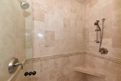 11011 W Meadowcreek Dr, Milwaukee, WI 53224 - Photo 19