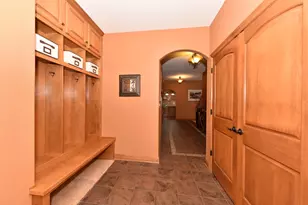 11011 W Meadowcreek Dr, Milwaukee, WI 53224 - Photo 33