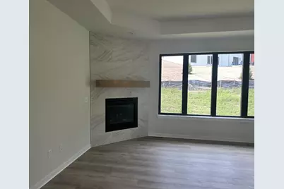 110  Retzer View Ct, Waukesha, WI 53188 - Photo 13