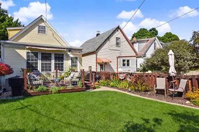 209 E Montana St, Milwaukee, WI 53207 - Photo 37
