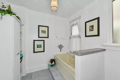 209 E Montana St, Milwaukee, WI 53207 - Photo 9
