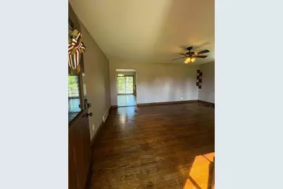 408  Oakhurst Ave, Racine, WI 53182 - Photo 3