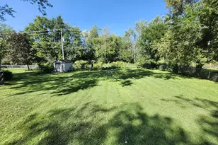 408 Oakhurst Ave, Racine, WI 53182 - Photo 25
