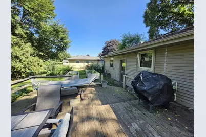 408  Oakhurst Ave, Racine, WI 53182 - Photo 27