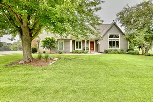 W241N5923 Goldencrest Ct, Sussex, WI 53089 - Photo 1