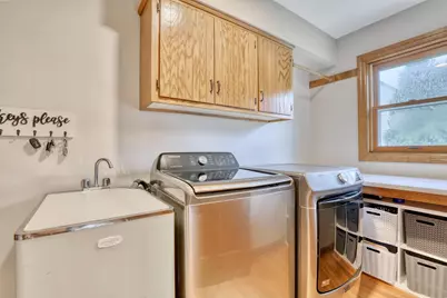 W241N5923  Goldencrest Ct, Sussex, WI 53089 - Photo 19