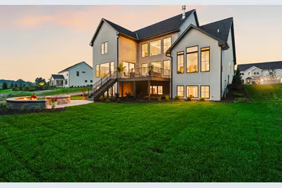 W184N5135  Sunrise Ln, Menomonee Falls, WI 53051 - Photo 5