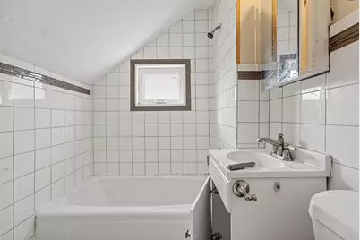 4950 N 19th Pl, Milwaukee, WI 53209 - Photo 13