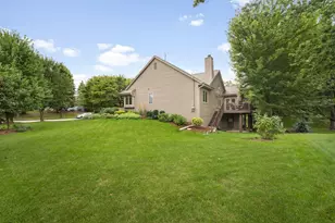720 Schloemer Dr, West Bend, WI 53095 - Photo 31