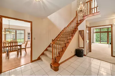 645  Willowick Ct #A, Brookfield, WI 53045 - Photo 3