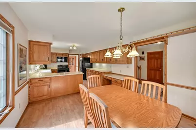 645  Willowick Ct #A, Brookfield, WI 53045 - Photo 13