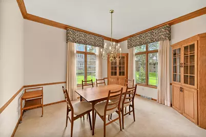 645  Willowick Ct #A, Brookfield, WI 53045 - Photo 9