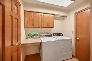 645 Willowick Ct, Brookfield, WI 53045 - Photo 19