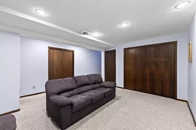 1024  Park Ridge Dr, Onalaska, WI 54650 - Photo 17