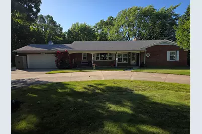 3775 S Sunny View Dr, New Berlin, WI 53151 - Photo 25