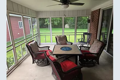 3775 S Sunny View Dr, New Berlin, WI 53151 - Photo 15