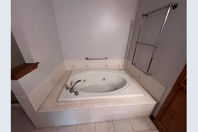 5347 S Hidden Dr, Greenfield, WI 53221 - Photo 23
