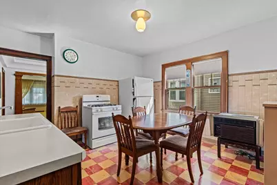 3151 S 10th St, Milwaukee, WI 53215 - Photo 9