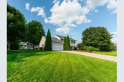 N113W19718  Jamestree Rd, Germantown, WI 53022 - Photo 3