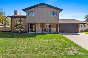 2811 39th St, Two Rivers, WI 54241 - Photo 1