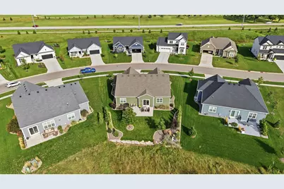2935  Yahara Dr, Summit, WI 53066 - Photo 29