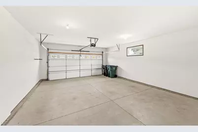 5235  Briarwood Cir #28, Racine, WI 53402 - Photo 23