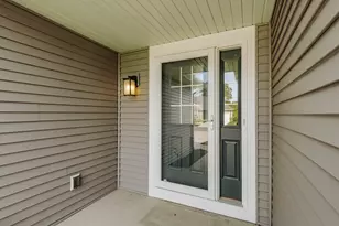 5235 Briarwood Cir, Racine, WI 53402 - Photo 31