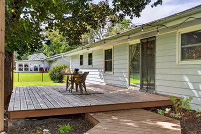 2550 N Springdale Rd, Brookfield, WI 53045 - Photo 31
