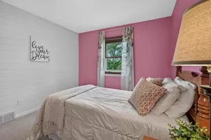 2550 N Springdale Rd, Brookfield, WI 53045 - Photo 25