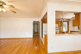 1415 28th St, La Crosse, WI 54601 - Photo 5