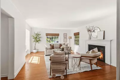 2604 N 89th St, Wauwatosa, WI 53226 - Photo 5