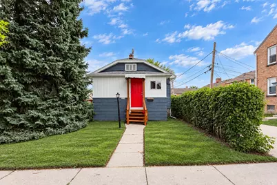2254 S 75th St, West Allis, WI 53219 - Photo 3