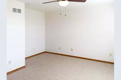 105  Prairie Dr, Walworth, WI 53184 - Photo 17