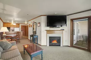 101 Osthoff Ave, Elkhart Lake, WI 53020 - Photo 7