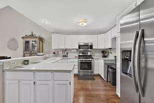 3723 Cheyenne Ct, Racine, WI 53404 - Photo 3