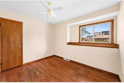 W148N8814  Jefferson Ave, Menomonee Falls, WI 53051 - Photo 21