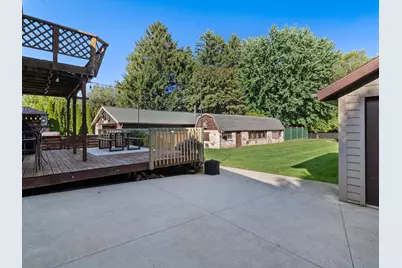3709 S 15th St, Manitowoc, WI 54220 - Photo 29