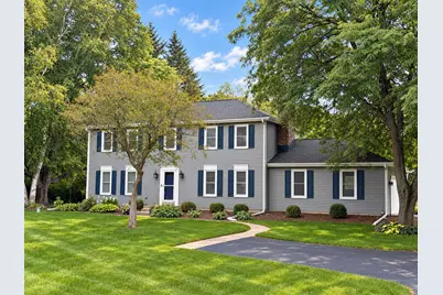 1626  Devonshire Dr, Cedarburg, WI 53012 - Photo 3