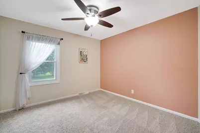 1626  Devonshire Dr, Cedarburg, WI 53012 - Photo 21