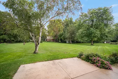 1626  Devonshire Dr, Cedarburg, WI 53012 - Photo 31