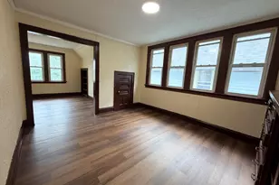 2022 W Keefe Ave, Milwaukee, WI 53206 - Photo 13
